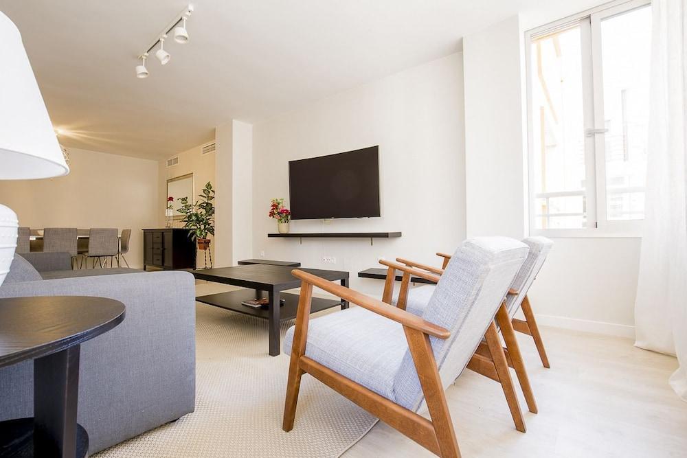 Ferienwohnung Iloftmalaga Reding Exterior foto